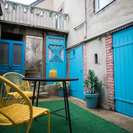 The Vintage Bed And Broc' *