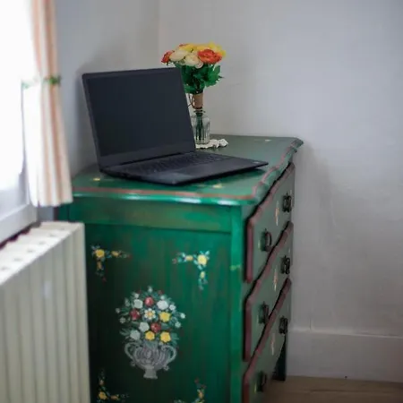 Apartament The Vintage Bed And Broc' *
